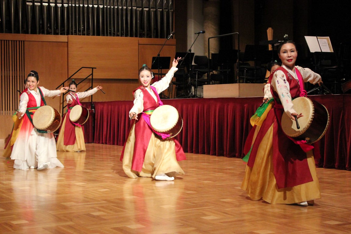 Oyun Dance Group 2 (Medium)