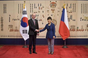 ROF5985fd_EJJ545_SOUTHKOREA_CZECH_0226_11